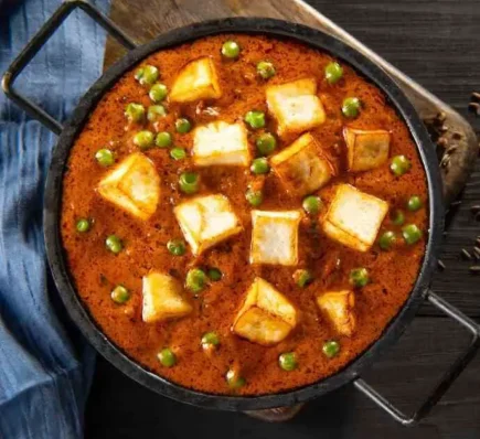 matar paneer 50 e1701432729158