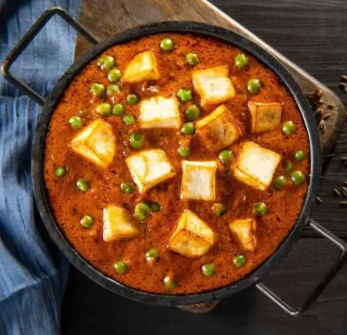 matar paneer 50 e1701432729158